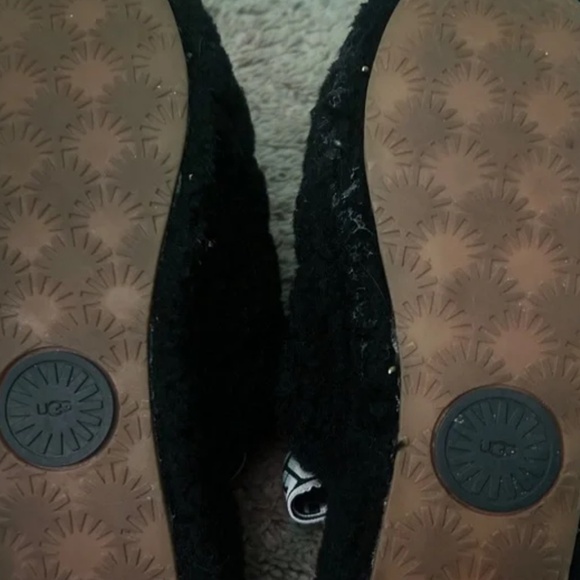 Worn ugg slides - Picture 5 of 5